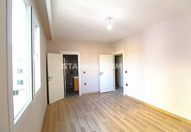 Трёхкомнатная квартира в 750 м от моря в Бююкчекмедже 13