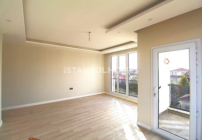 Трёхкомнатная квартира в 750 м от моря в Бююкчекмедже 8