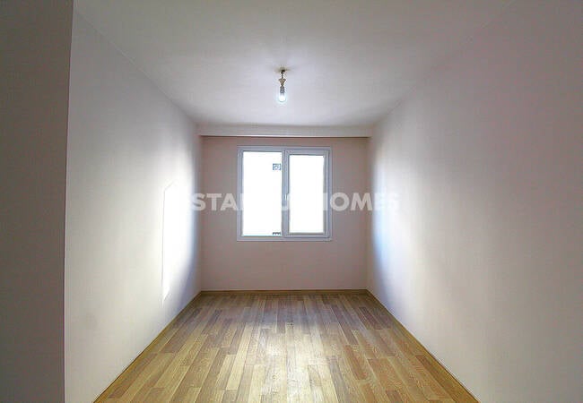 Трёхкомнатная квартира в 750 м от моря в Бююкчекмедже 15