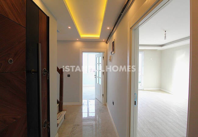 شقة دوبلكس من 4 غرف نوم بإطلالة على البحر في بيوك تشكمجه، إسطنبول 30