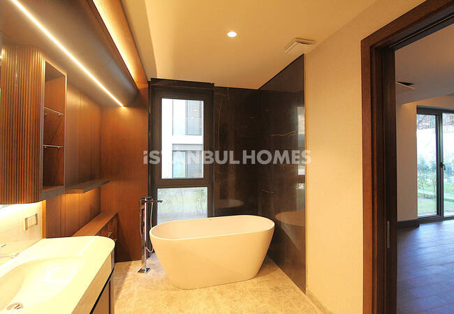 شقق أنيقة في مجمع سكني فاخر في باكيركوي 22