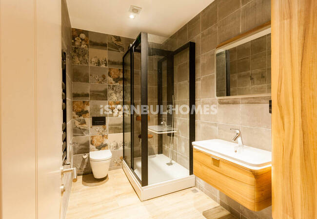 贝伊奥卢区黄金地段的优雅公寓 5