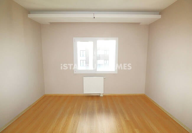 Istanbul Homes ® تقدم شققاً للبيع في بيليكدوزو. الشقق الواسعة بالقرب من المرسى تقع في مجمع مع مسبح، وأمن، وكراج للسيارات. 29