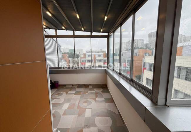 İstanbul Sancaktepe'de Metroya Yakın Sitede Dubleks Daire 33