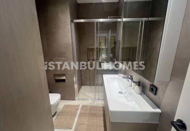 Apartments in a Complex Near Metro Station in Umraniye Istanbul 12