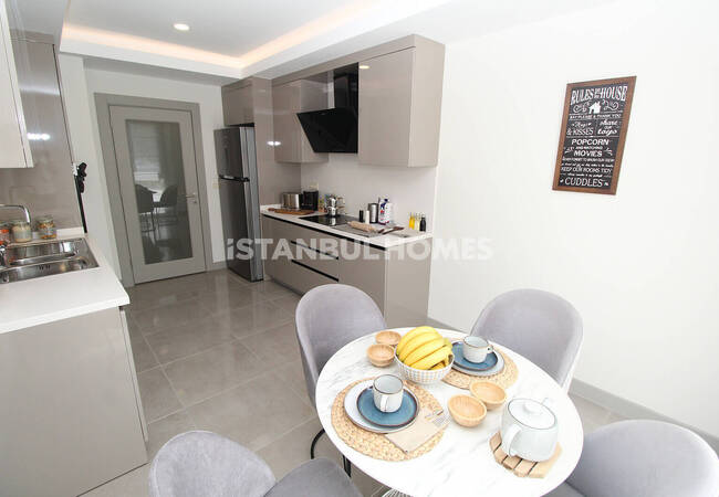 Luxurious Flats with Pool, Gym and City Views in Istanbul Avcılar 6