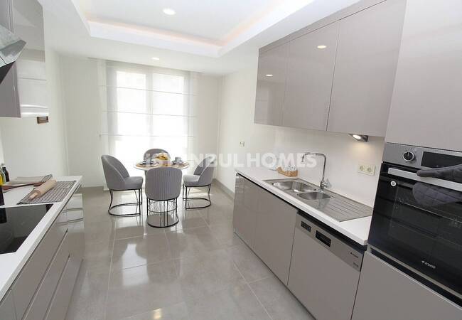 Luxurious Flats with Pool, Gym and City Views in Istanbul Avcılar 7