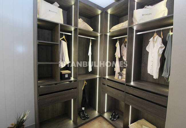 Luxurious Flats with Pool, Gym and City Views in Istanbul Avcılar 10