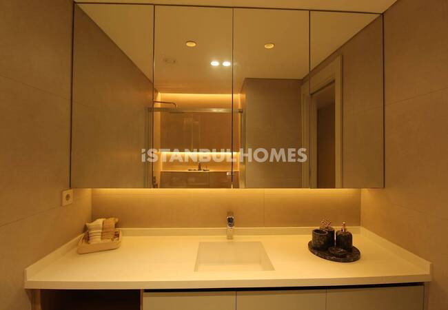 伊斯坦布尔巴格吉拉尔区带泳池的一居室、两居室和三居室公寓 14