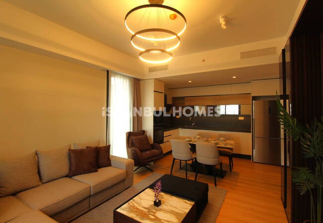 伊斯坦布尔巴格吉拉尔区带泳池的一居室、两居室和三居室公寓 5