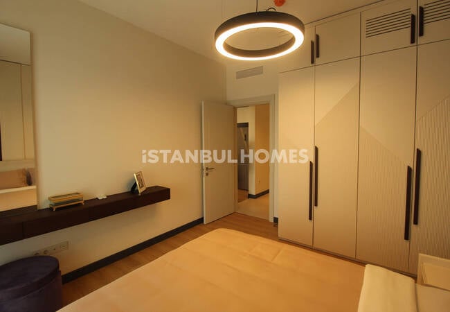 伊斯坦布尔巴格吉拉尔区带泳池的一居室、两居室和三居室公寓 10