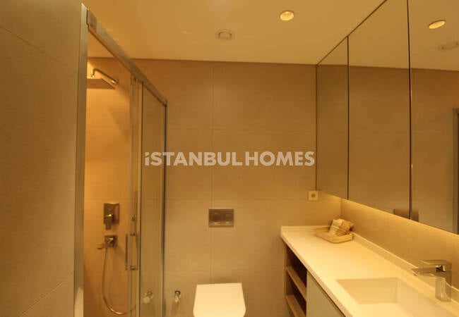 伊斯坦布尔巴格吉拉尔区带泳池的一居室、两居室和三居室公寓 12