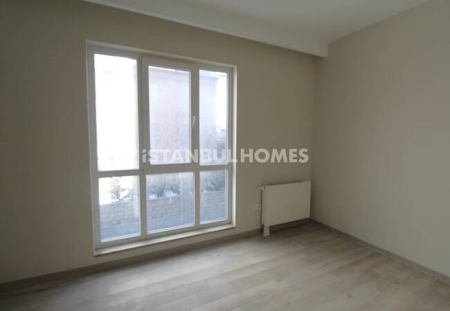 City-view Apartments with Pools and Sports Fields in Başakşehir 30