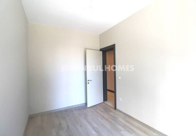 City-view Apartments with Pools and Sports Fields in Başakşehir 34