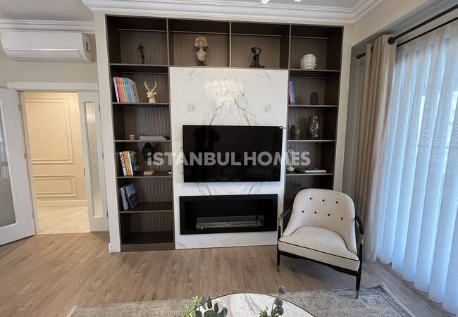 Apartments in a Complex with Pool Close to Metro in Kartal Istanbul 12