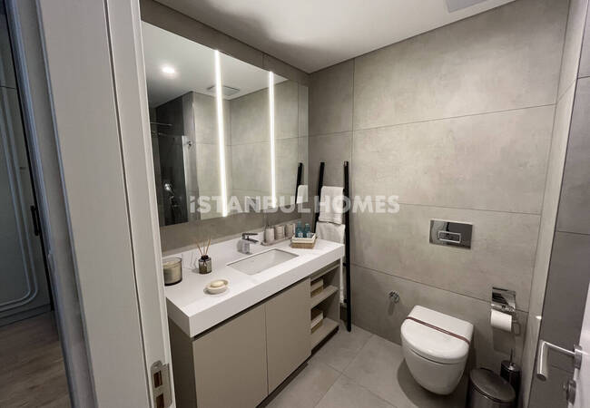 Apartments in a Complex with Pool Close to Metro in Kartal Istanbul 33