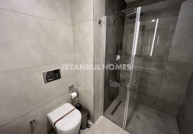 Apartments in a Complex with Pool Close to Metro in Kartal Istanbul 34