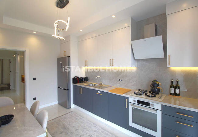 Квартиры в комплексе с бассейном в районе Багджылар, Стамбул 12