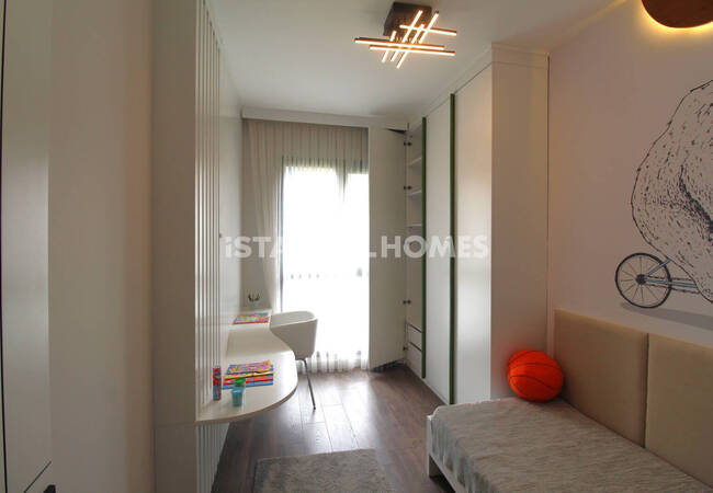 Квартиры в комплексе с бассейном в районе Багджылар, Стамбул 15