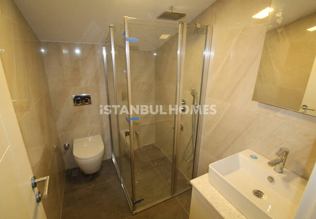 1-bedroom Apartments with Terraces in Istanbul Besiktas 8