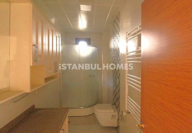 ویلای بزرگ با استخر نزدیک مارینا در بویوکچکمجه استانبول 33