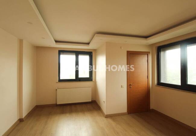 ویلای بزرگ با استخر نزدیک مارینا در بویوکچکمجه استانبول 23