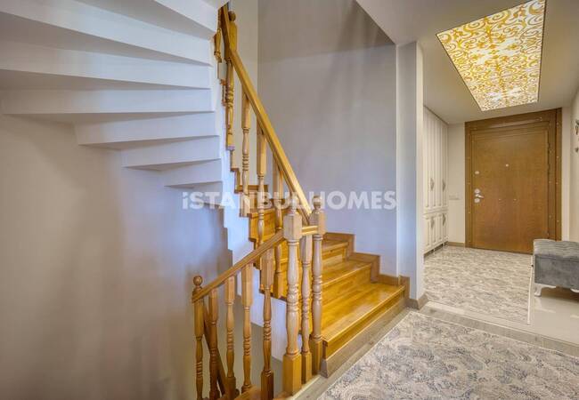 Spacious Villa with Pool Near Marina in Buyukcekmece Istanbul 33