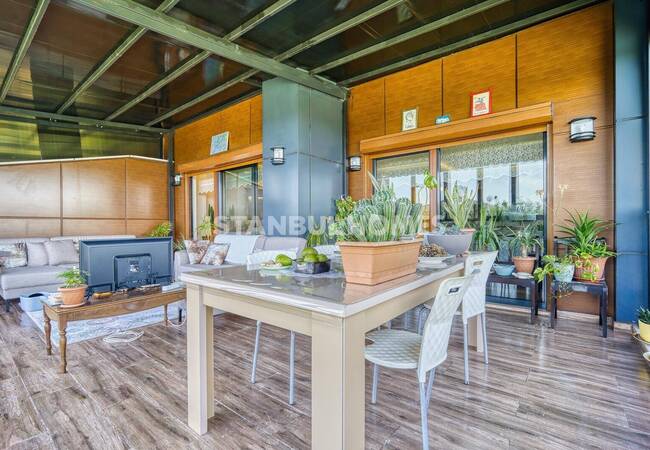 Spacious Villa with Pool Near Marina in Buyukcekmece Istanbul 26