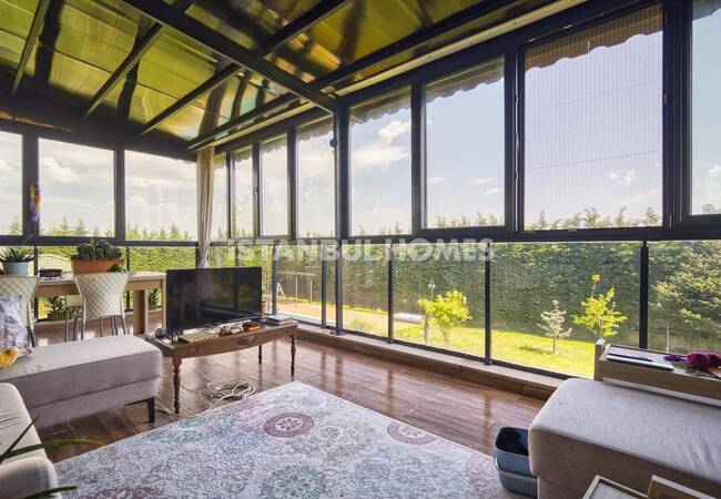 Spacious Villa with Pool Near Marina in Buyukcekmece Istanbul 25