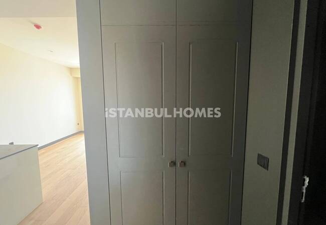 Sea-view 1-bedroom Flat in a Complex with Pool in Kadıköy Istanbul 15