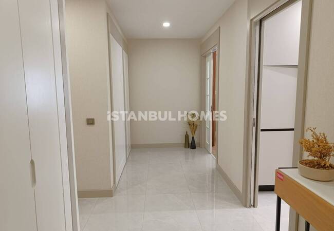 Apartments in a Complex with Lake View in İstanbul Avcılar 28