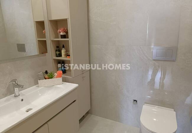 Apartments in a Complex with Lake View in İstanbul Avcılar 24