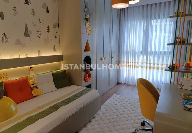 Apartments in a Complex with Lake View in İstanbul Avcılar 19