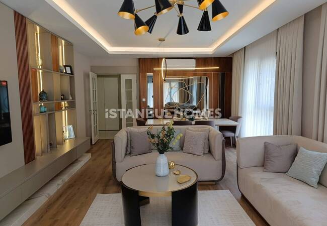 Apartments in a Complex with Lake View in İstanbul Avcılar 10
