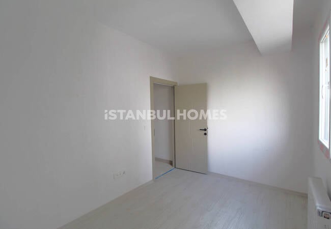 Stylish Apartments in a Prestigious Complex in Basaksehir Istanbul 18