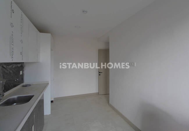 Stylish Apartments in a Prestigious Complex in Basaksehir Istanbul 14