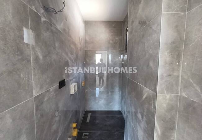 Villas in a Complex with Pool and Parking in Istanbul Basaksehir 18