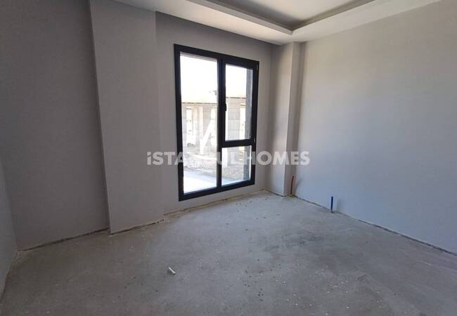 Villas in a Complex with Pool and Parking in Istanbul Basaksehir 12