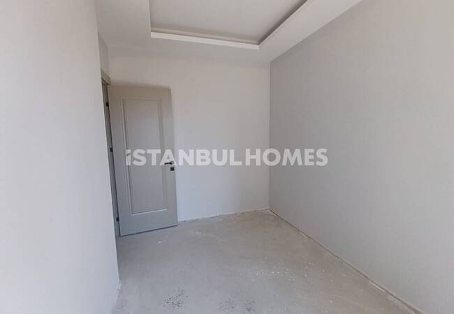 Villas in a Complex with Pool and Parking in Istanbul Basaksehir 11