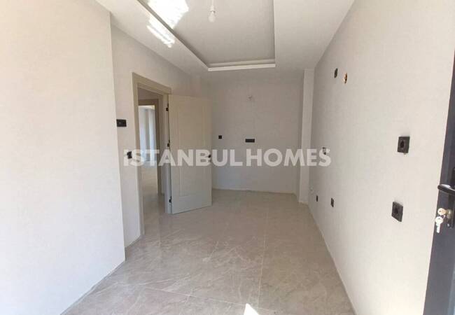Villas in a Complex with Pool and Parking in Istanbul Basaksehir 6