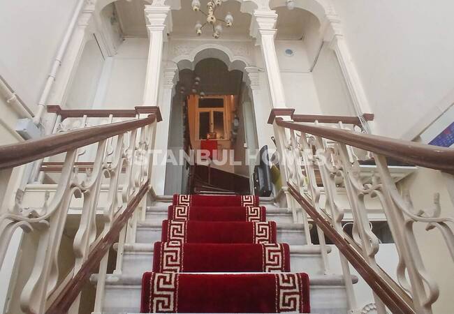 Stunning House with Extensive Facilities in Istanbul 41