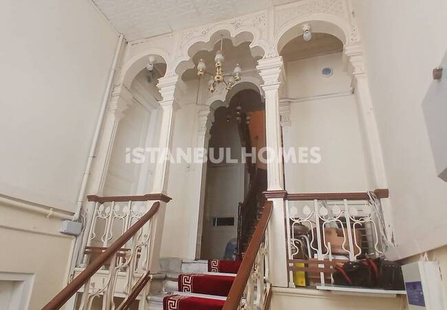 Stunning House with Extensive Facilities in Istanbul 40