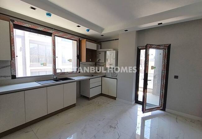 Appartements Avec Piscine Communautaire Et Parking À Istanbul 13