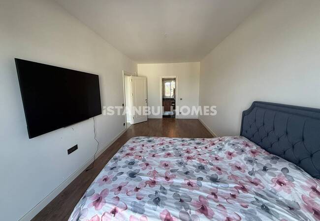 Квартира 3+1 в комплексе в Бююкчекмедже, Стамбул, с видом на море 15