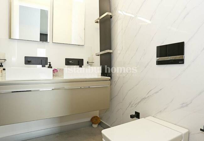 شقق في اسطنبول بالقرب من البحر في مجمع ساحلي رائع 24