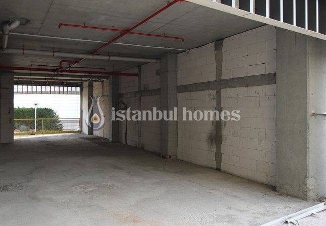 Immobiliers Commerciaux Spacieux Sur Autoroute E-5 À Bakırköy Ataköy 5