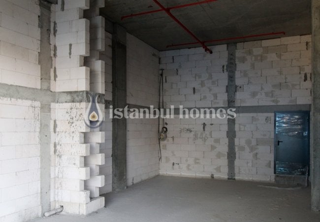 Immobiliers Commerciaux Spacieux Sur Autoroute E-5 À Bakırköy Ataköy 3