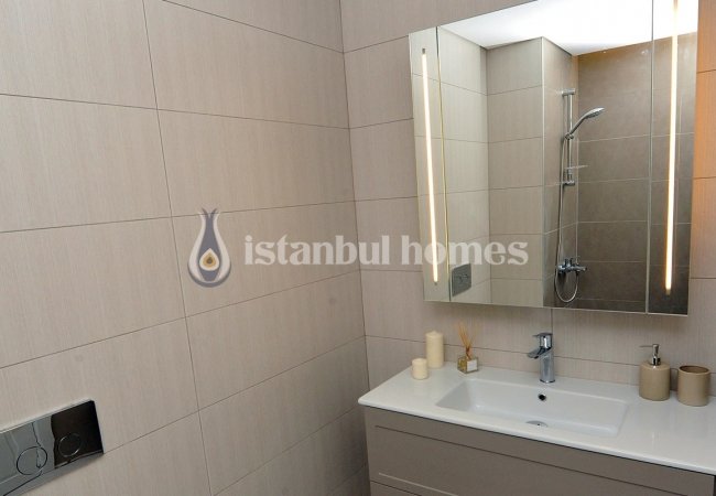 Appartements Luxueux Avec Aménagement Paysager Contemporain à Avcılar