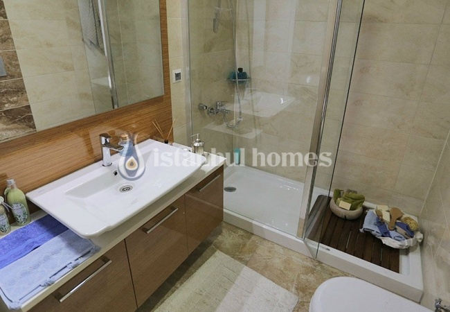 Avcilar 海景和湖景公寓 - 带独立厨房 42