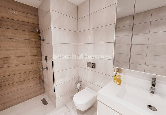 Istanbul, Kagithane Apartments in a Developing Area